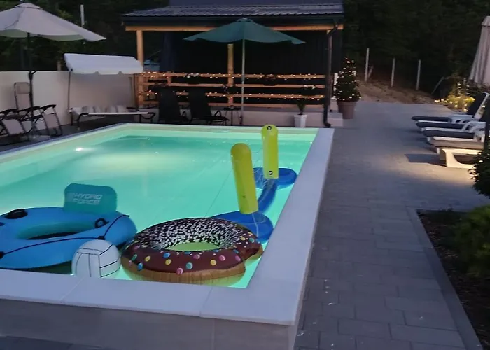 Panorama Pool Hills * Ledinci