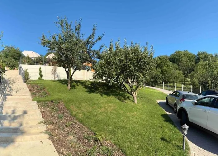 Panorama Pool Hills * Ledinci